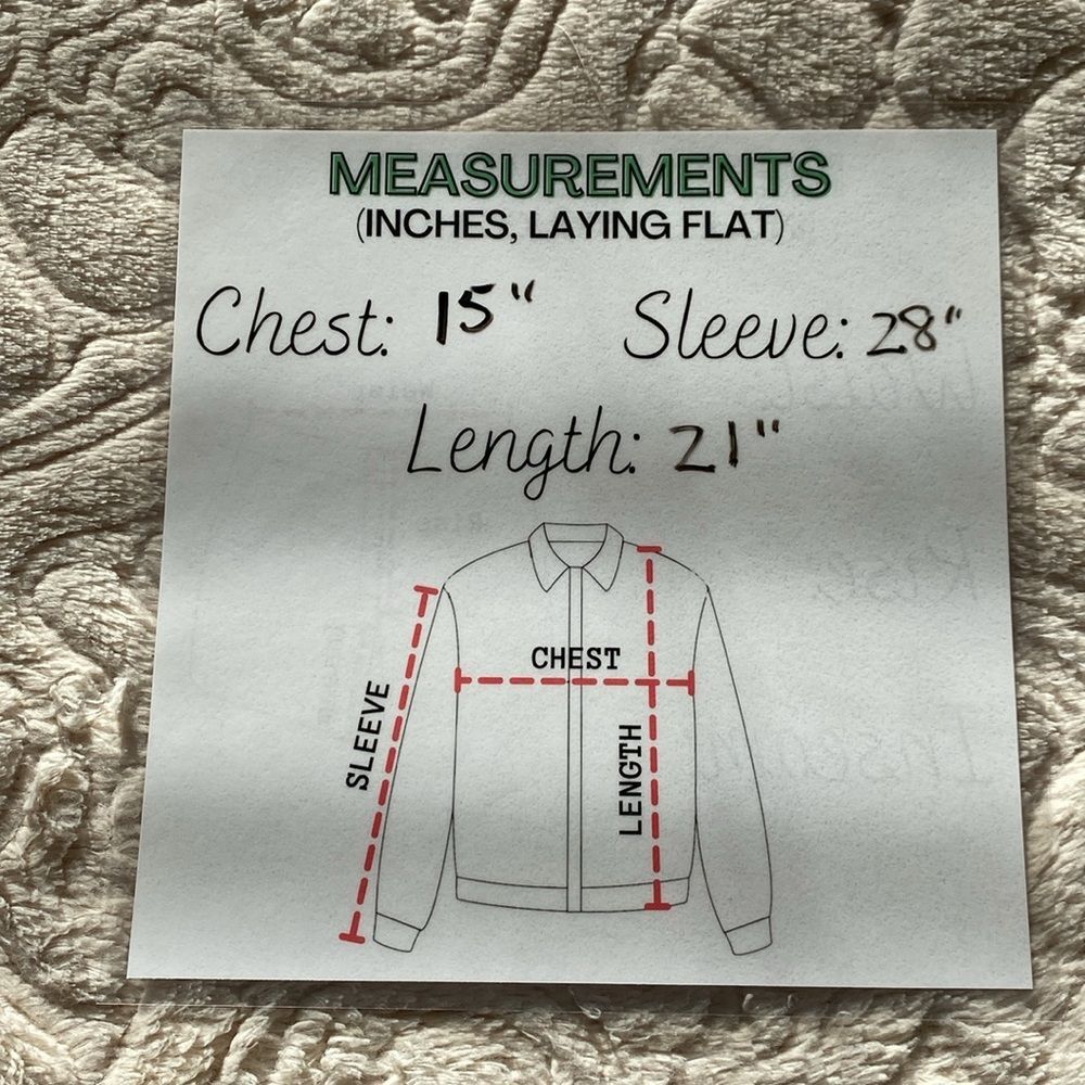 Sweater knit heart shaped neckline in lavender flattering knit detailing. Large - Picture 8 of 10